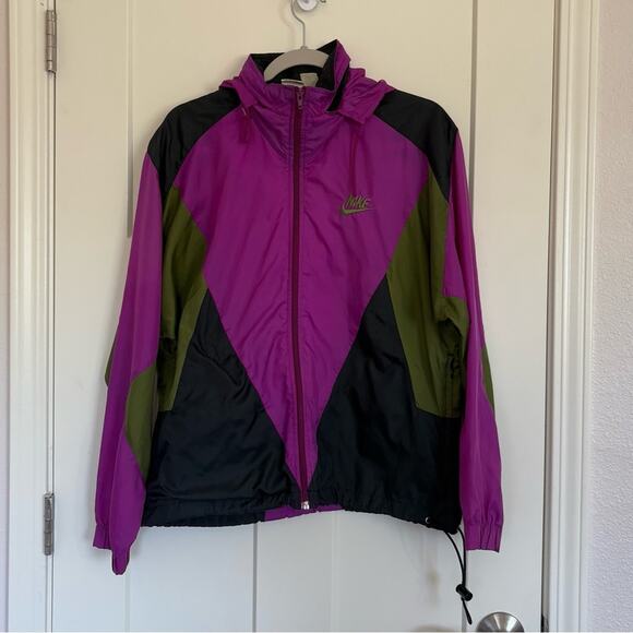 Vintage Nike Women's Electric Purple Green Black Windbreaker Pullover size Small - Picture 1 of 6